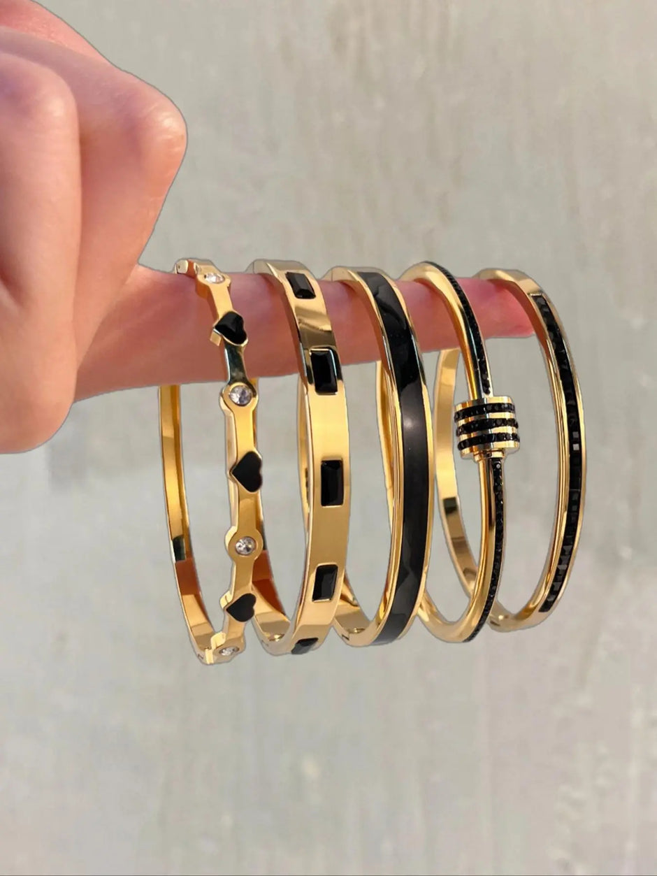 Elevate Your Style with Our Elegant Stainless Steel Stackable Bangle Set – Lightweight, Timeless Fashion Jewelry for Any Occasion!