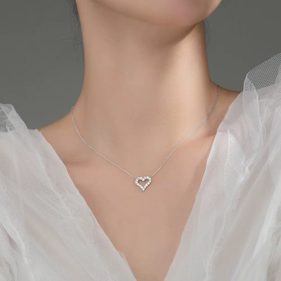 D VVS1 Sparking Moissanite Necklace Heart Pendant for Women S925 Sterling Sliver Plated 18K Party Birthday Gift Jewelry