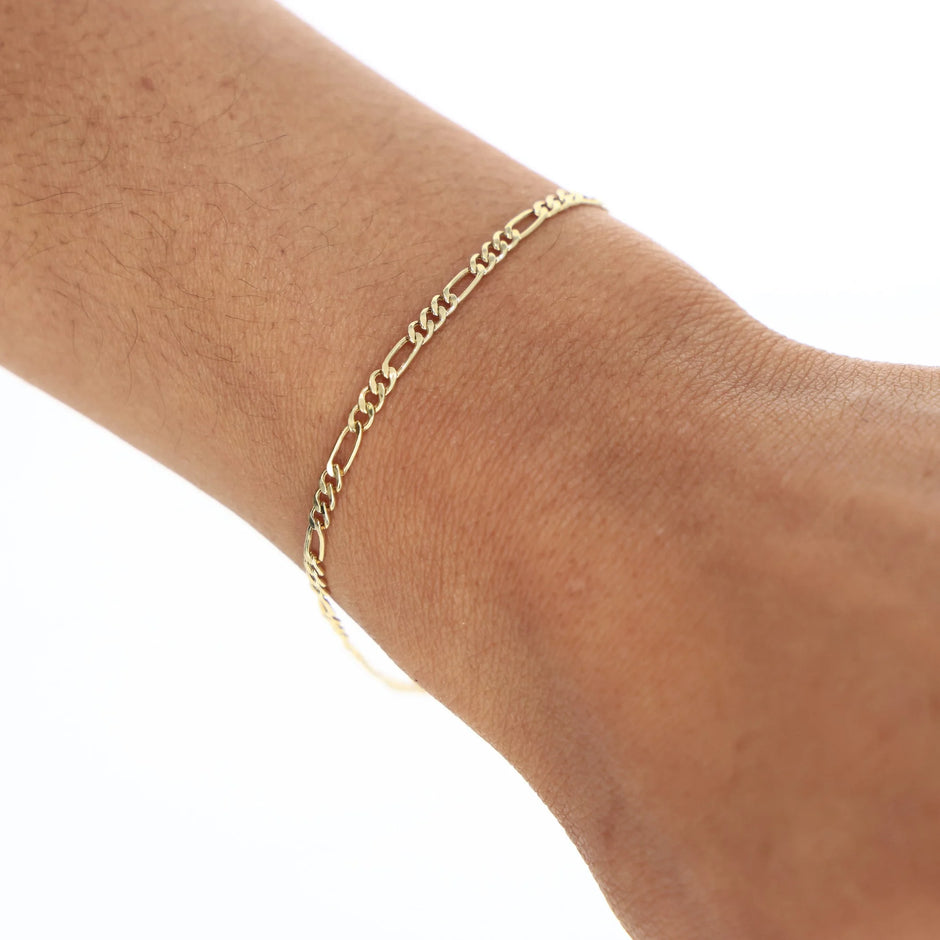 Nuragold 10K Real Yellow Gold Figaro Link 2.5Mm Chain Bracelet or Anklet (7
