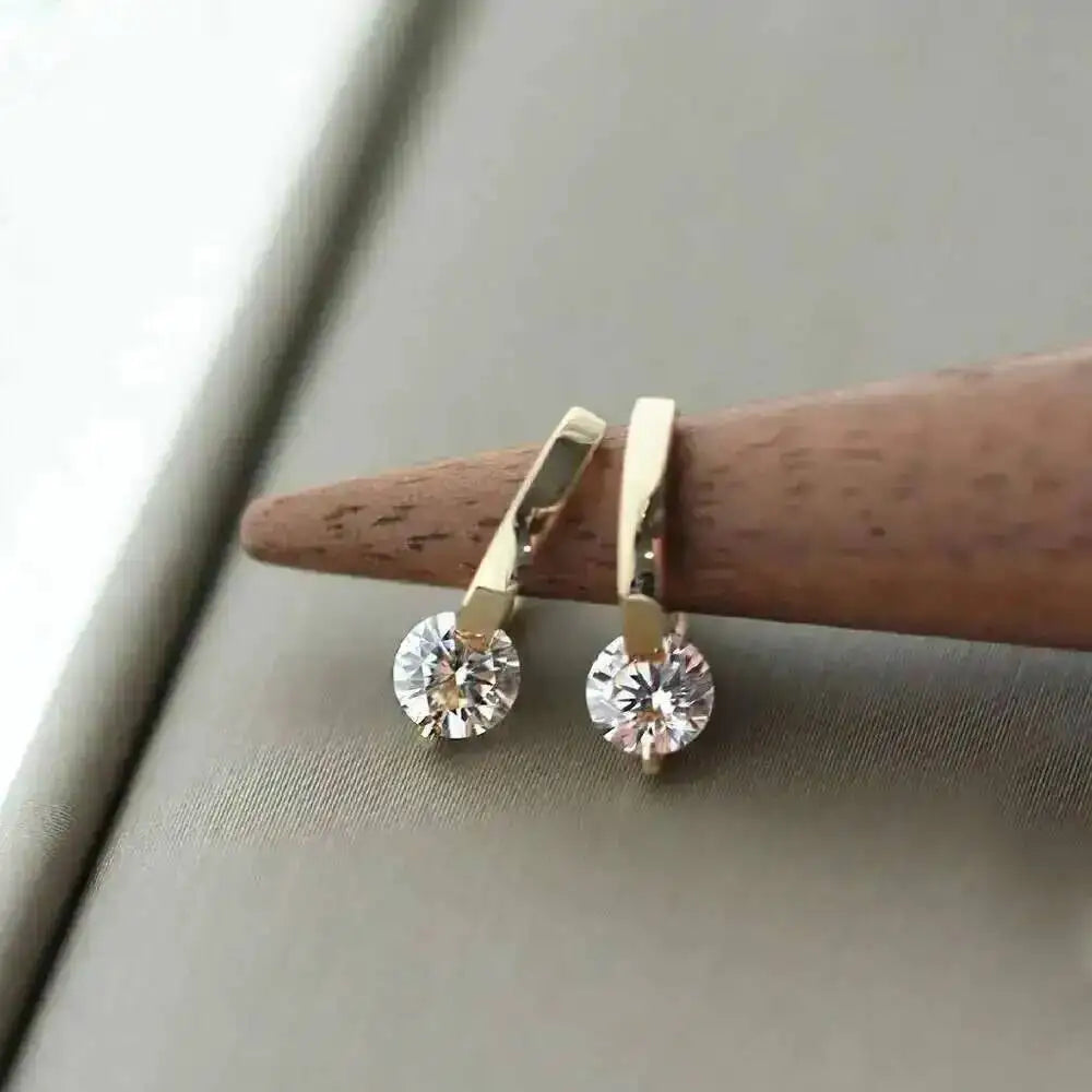 Elegant Single Diamond Earring, Japanese Exquisite Temperament, Simple and Versatile, 9K Gold, Ok629
